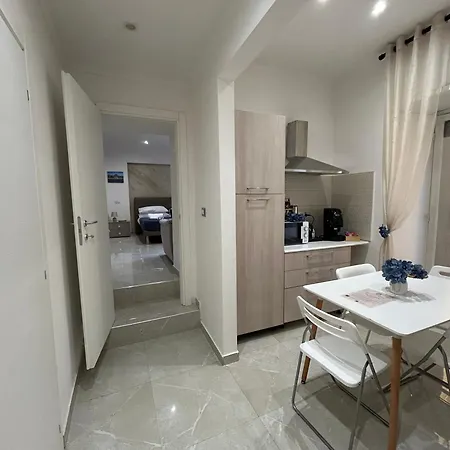 Partenope House - Luxury Plebiscito Apartamento